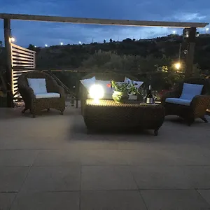  Alloggio per agriturismo Adenzia